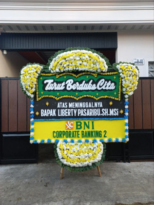 Papan Bunga Duka di Bunaken Kepulauan