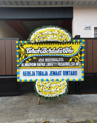Papan Bunga Duka di Bunaken Kepulauan